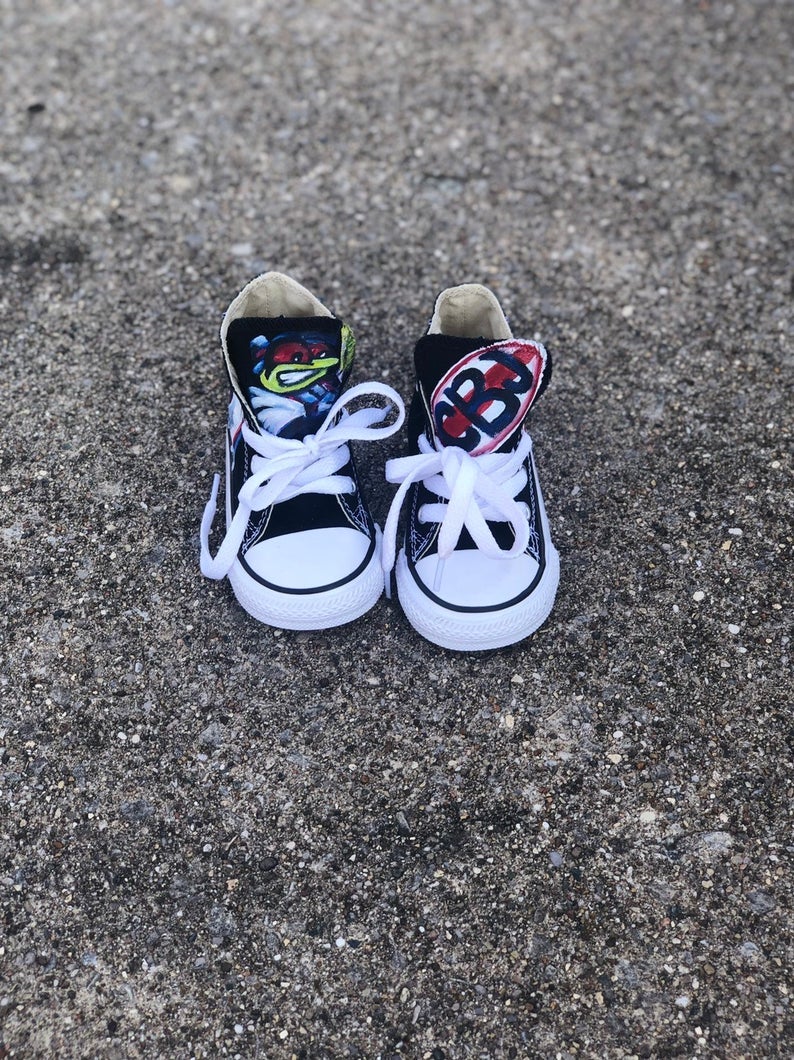 Baby blue infant converse deals